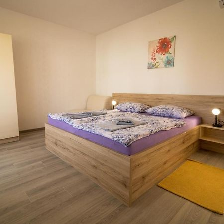 Apartmani Tonkica Supetarska Draga Luaran gambar