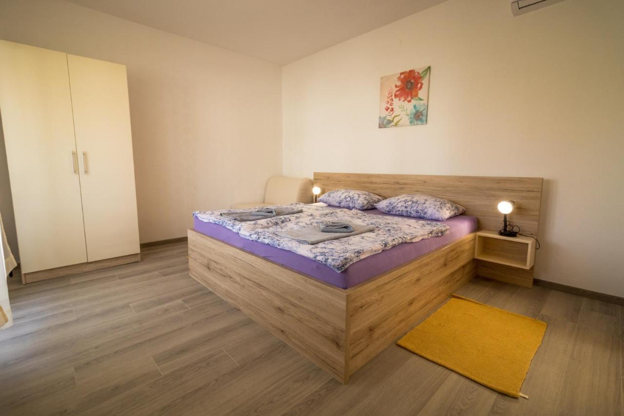 Apartmani Tonkica Supetarska Draga Luaran gambar