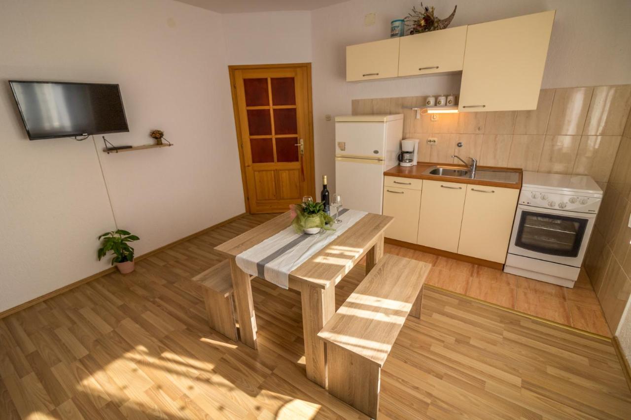 Apartmani Tonkica Supetarska Draga Luaran gambar